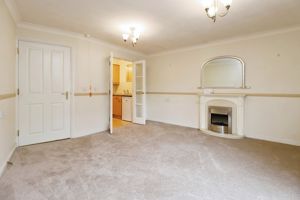 LIVING ROOM- click for photo gallery